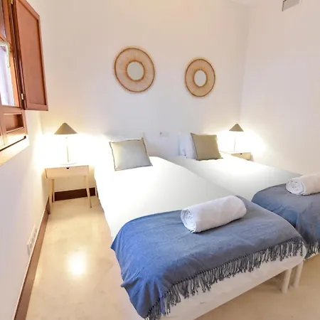 New! Luxury Design Apartment With Free Parking Seville Exterior photo