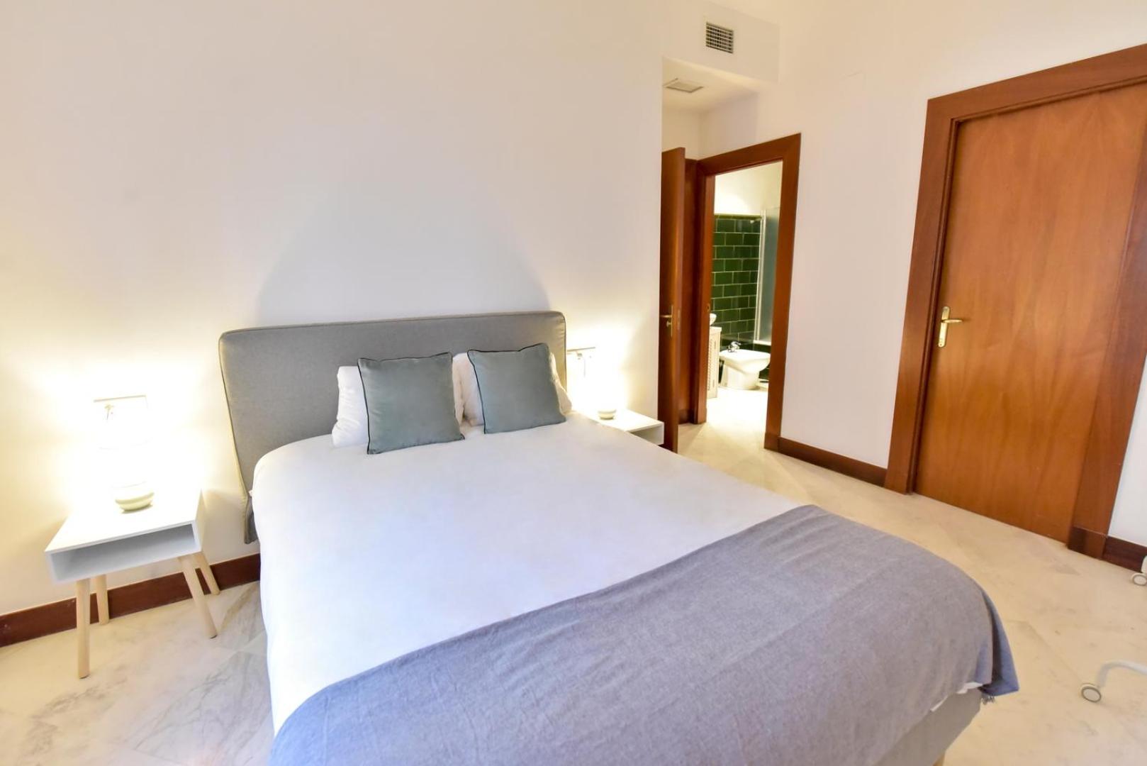 Apartment New! Luxury Design With Free Parking Seville