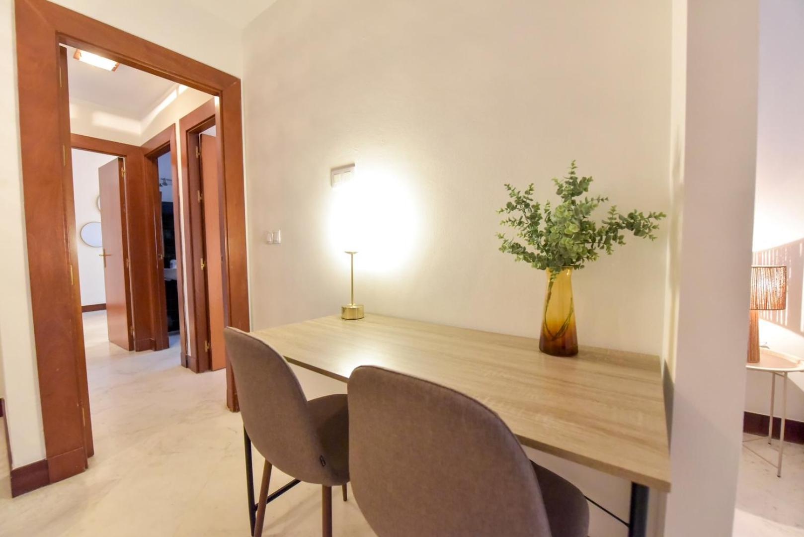 Apartment New! Luxury Design With Free Parking *